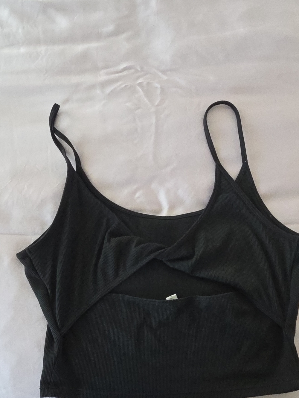 Athleta Cropped Black Twist-back Tank Top - Picture 2 of 3